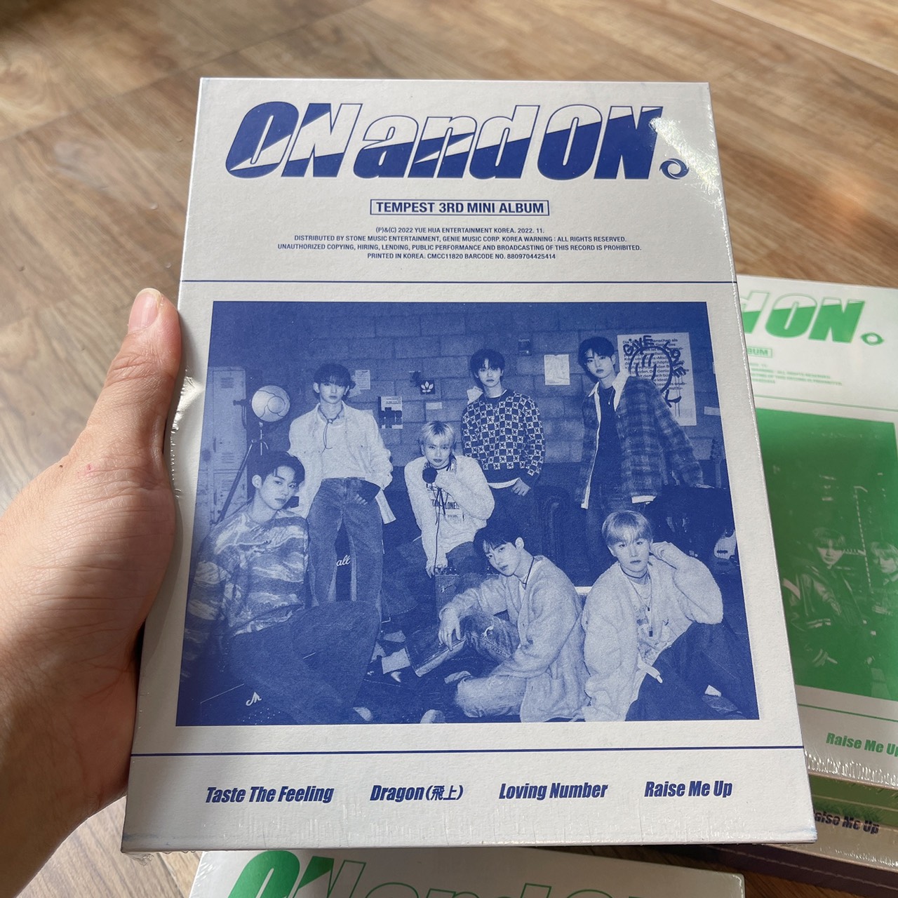 Album TEMPEST - ON and ON cửa hàng Kpop