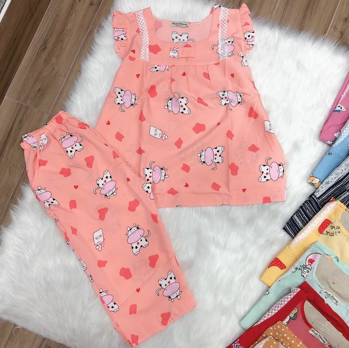 BỘ LỤA LỮNG, BỘ LỤA CÁNH TIÊN