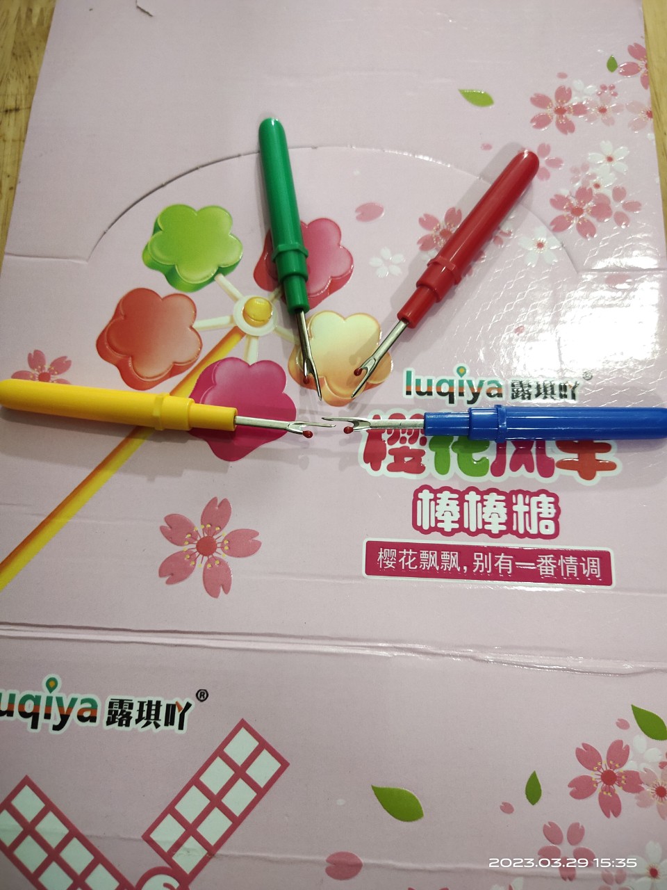 cây tháo chỉ khuy tháo chỉ bọ