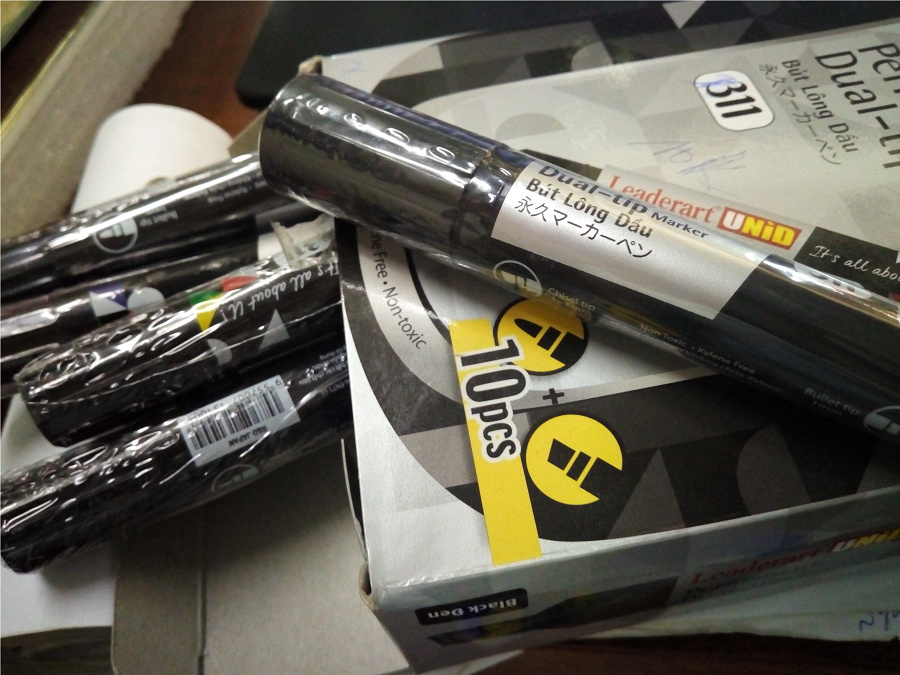 [HCM]Bút lông dầu tiêu chuẩn Nhật Bản UIND LA311