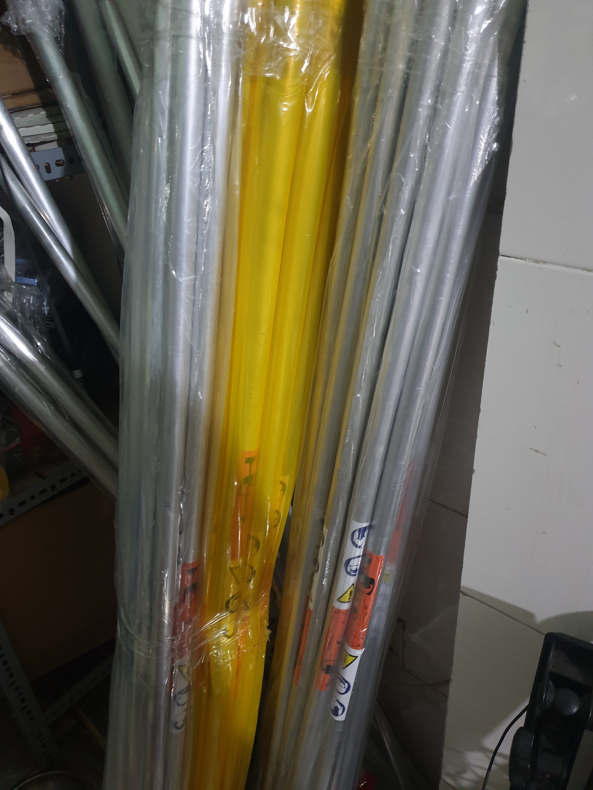 ỐNG CẦN MÁY CẮT CỎ. PHI 24 - 26 - 28 ( mm)