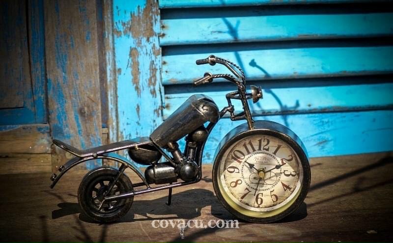 [HCM]Đồng hồ trang trí để bàn mô tô