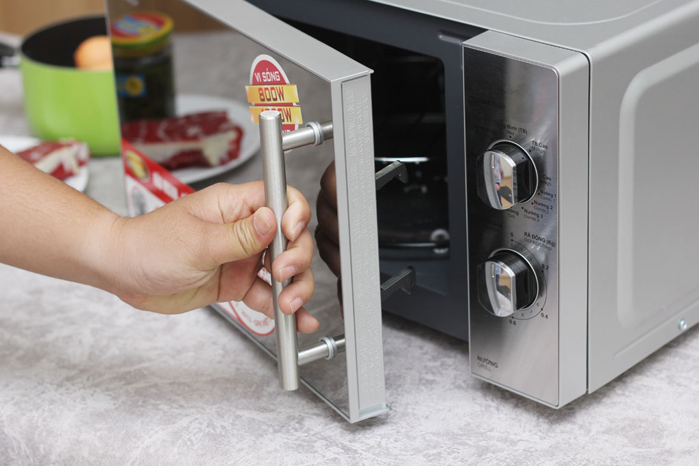 Lò vi sóng Sharp có nướng R-G227VN - 20 lít