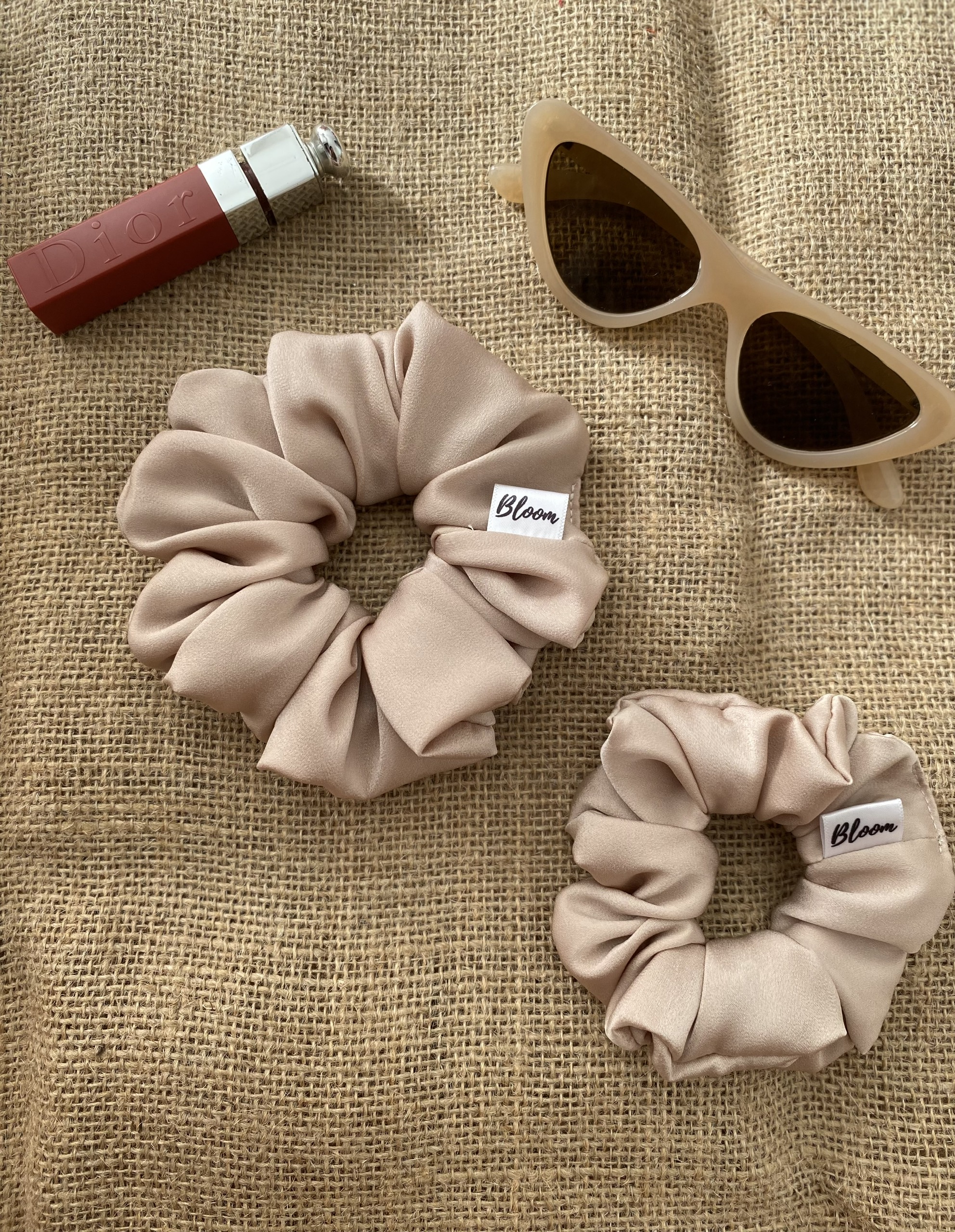 Dây cột tóc lụa ngọc trai màu nude Standard_ Scrunchies
