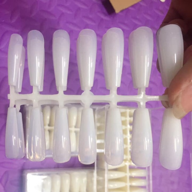 móng úp form thang móng chuẩn đẹp