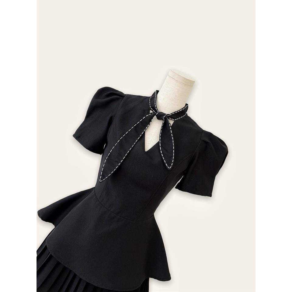 Áo Peplum Tay Ngắn Cổ Tim Dáng Xòe