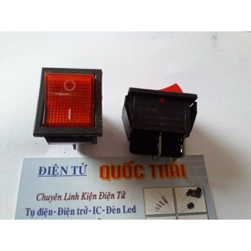 Công tắc 4 chân 15a có đèn