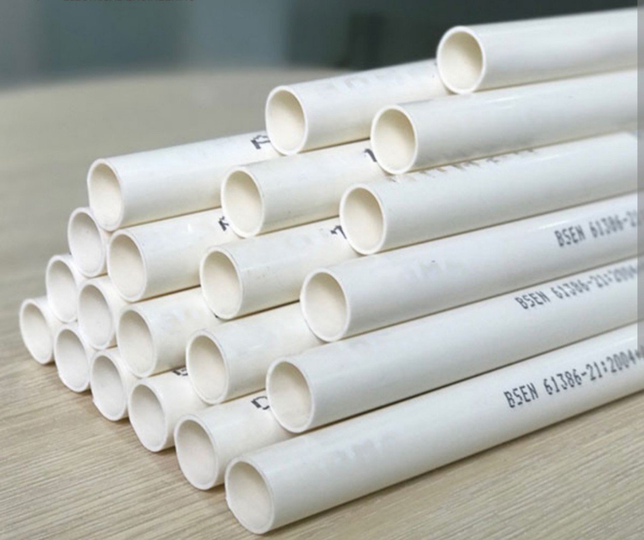 Ống điện PVC trắng - ống luồn dây điện PVC phi 16, phi 20 (giá 0,3m - 1m)