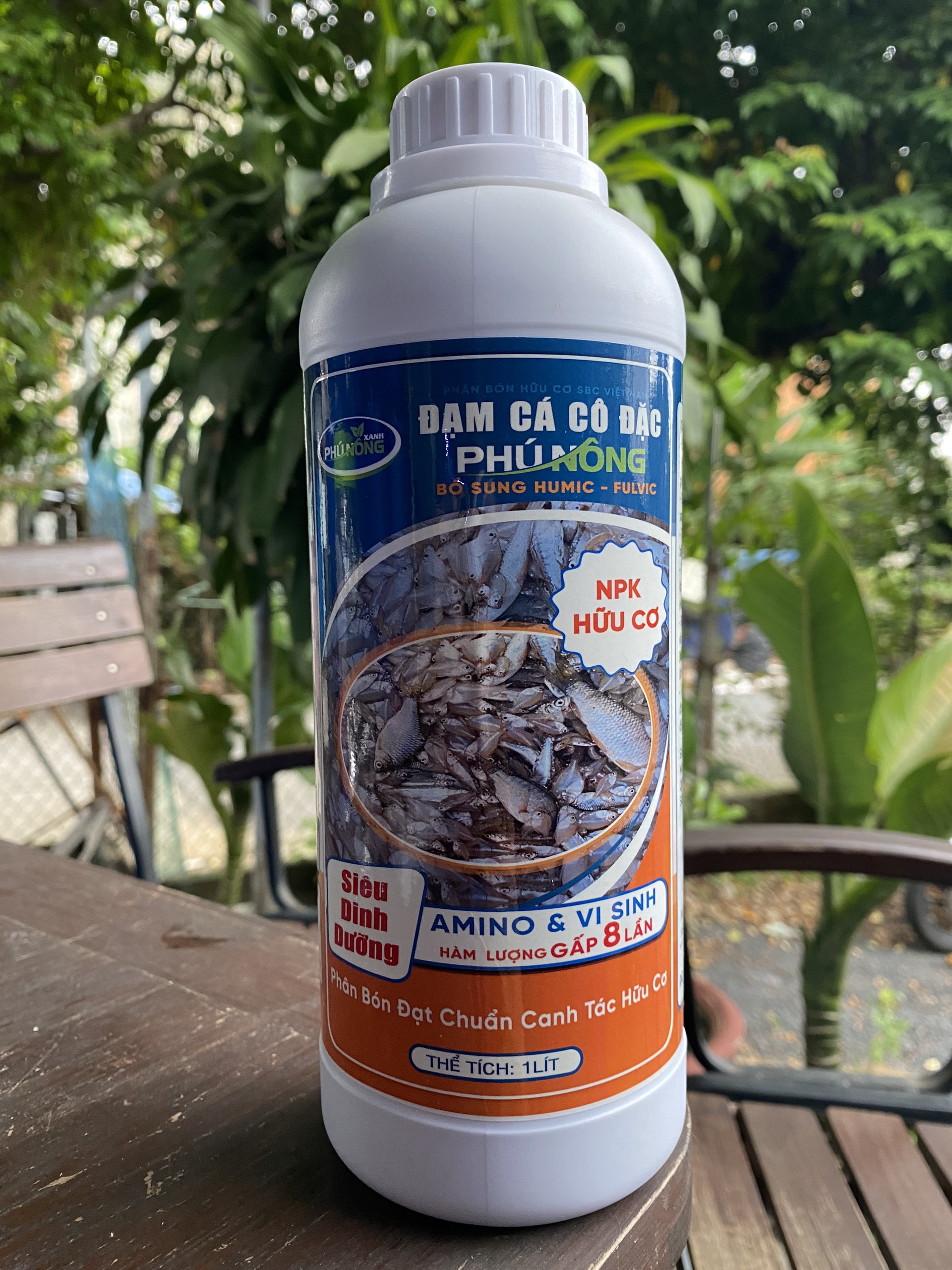Đạm cá hữu cơ sinh học cô đặc Phú Nông - chai 1 lít - can 5 lít