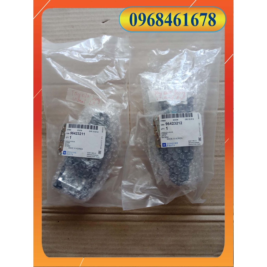 Tay mở cửa trong vivant