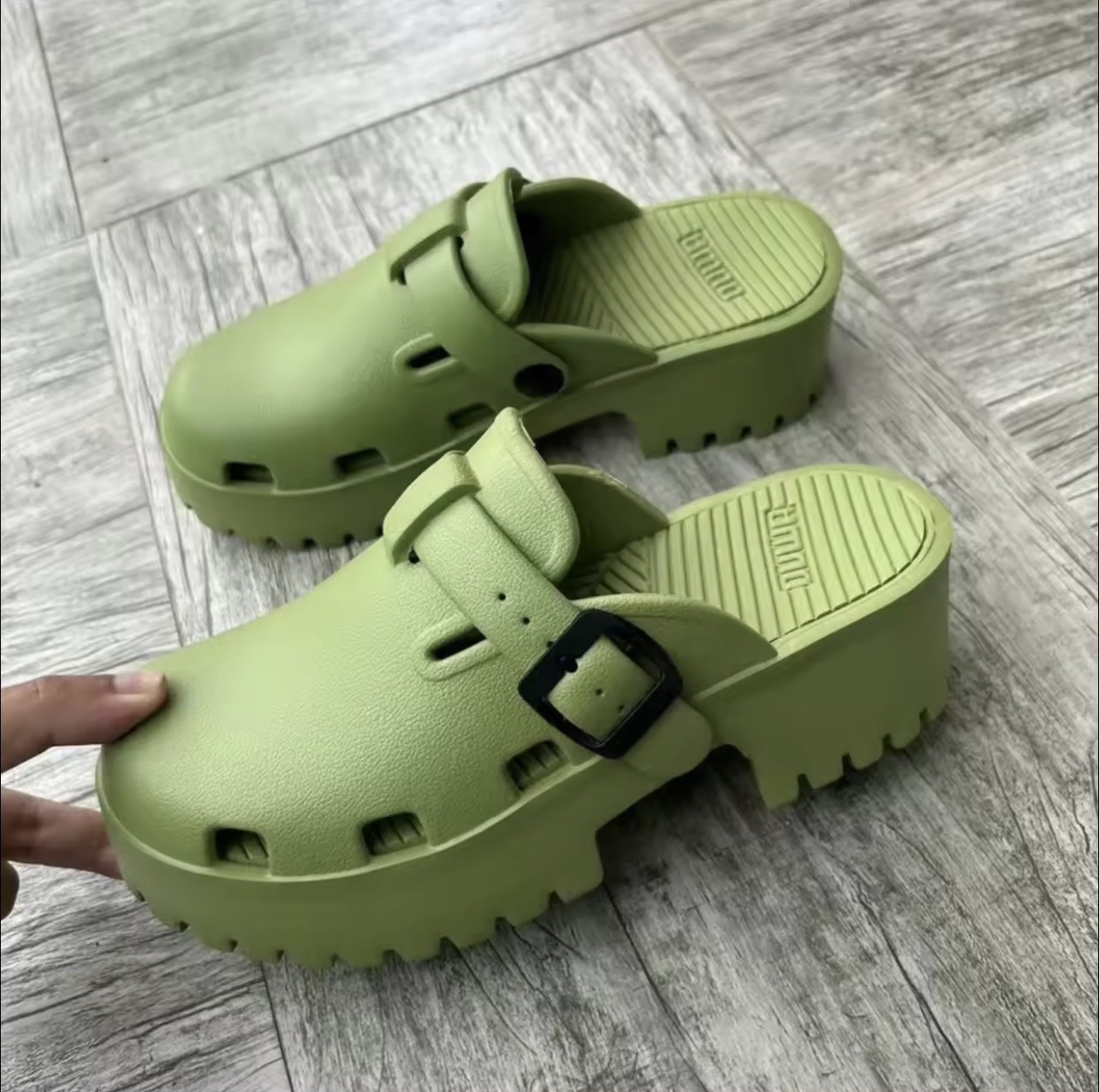 Sục nữ đế cao, Sục bánh mì nữ êm chân phối đồ cực xinh, đai cài có điểm nhấn