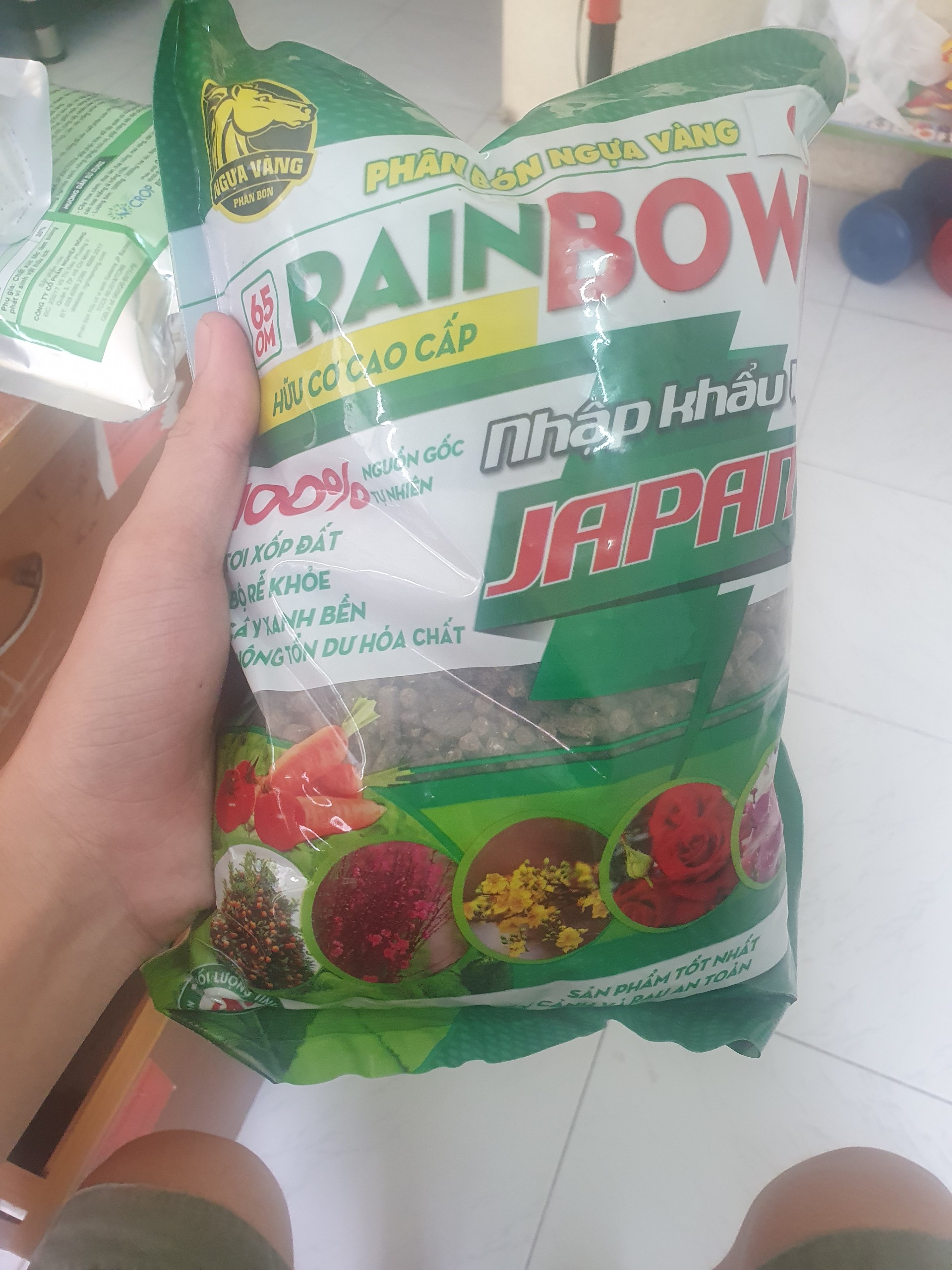 [HCM]PHÂN BÓN HỮU CƠ CAO CẤP RAINBOW Gói 1kg - A6.1013