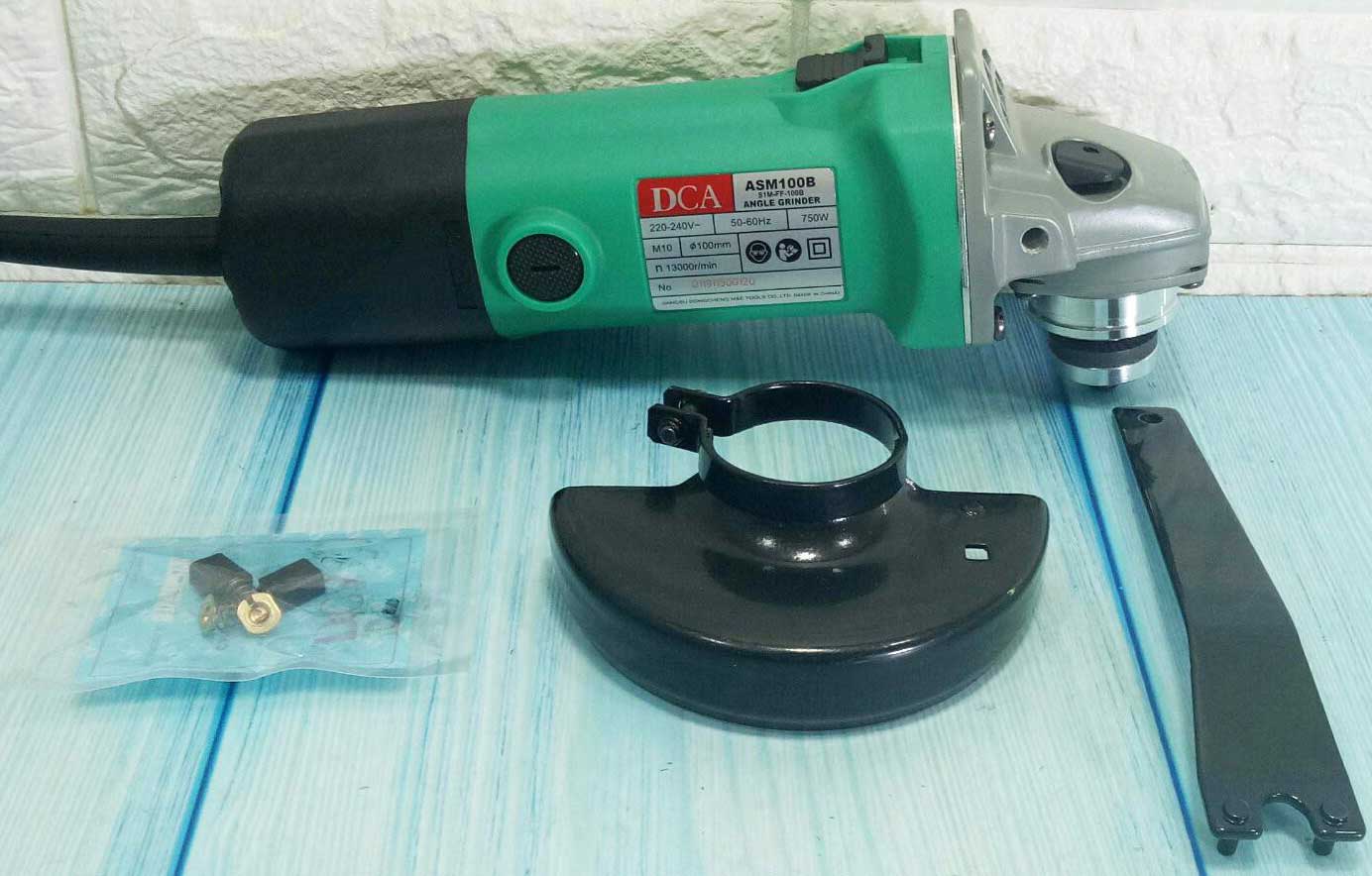4" (100mm) Máy mài góc 750W DCA ASM100B