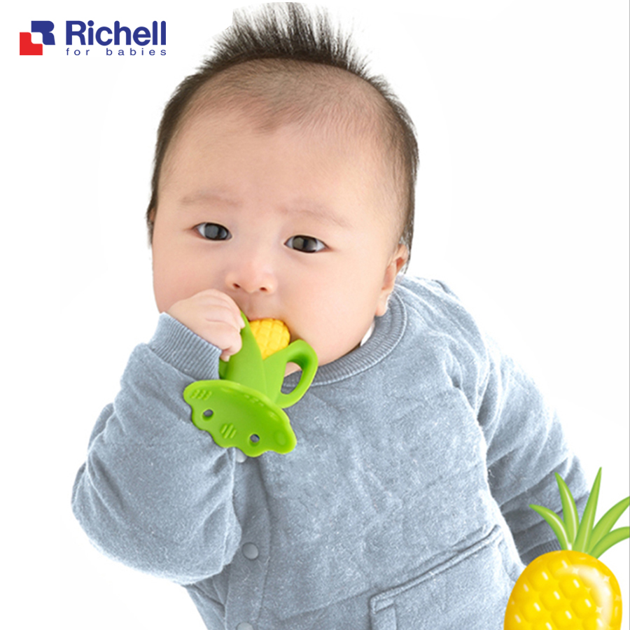 Gặm nướu Silicon Richell cho bé từ 3 tháng