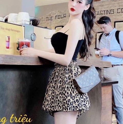 [HCM]SÉT YẾN BÈO ÁO CÓ MÚT NGỰC THỜI TRANG