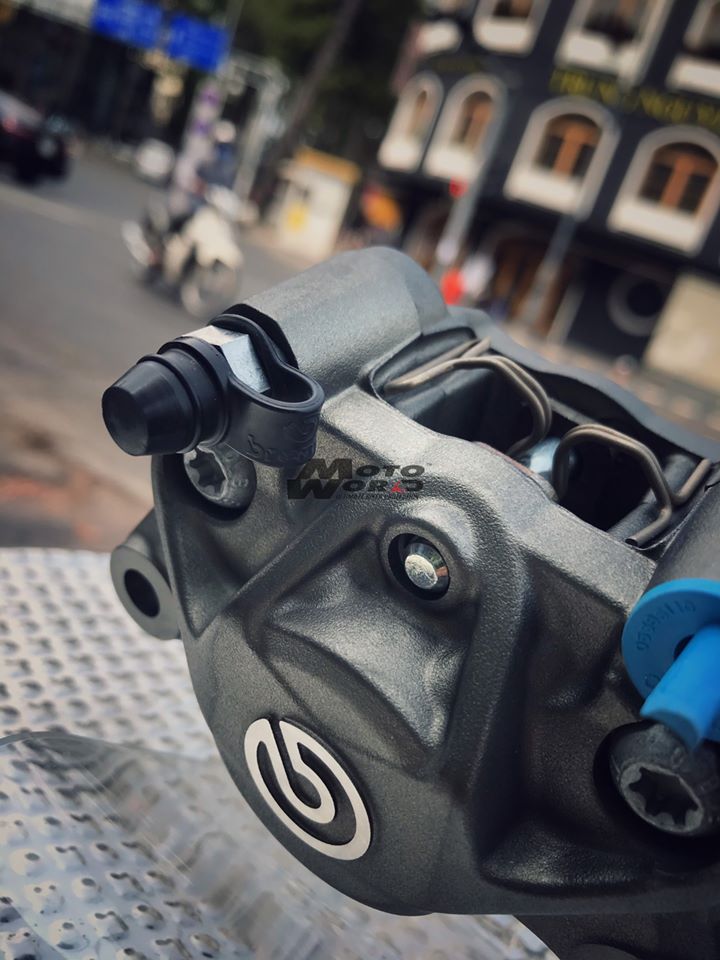 [Motoworld Phân Phối] Heo Brembo 2Pis Đối Xứng (Màu Bạc)