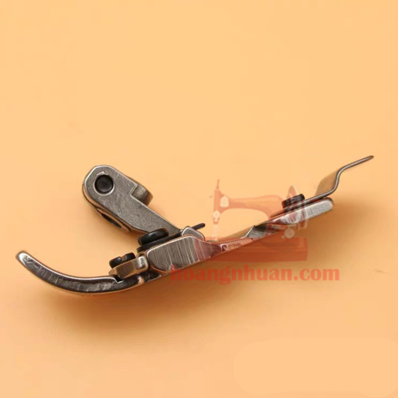 Chân vịt vắt sổ Siruba 4 ống