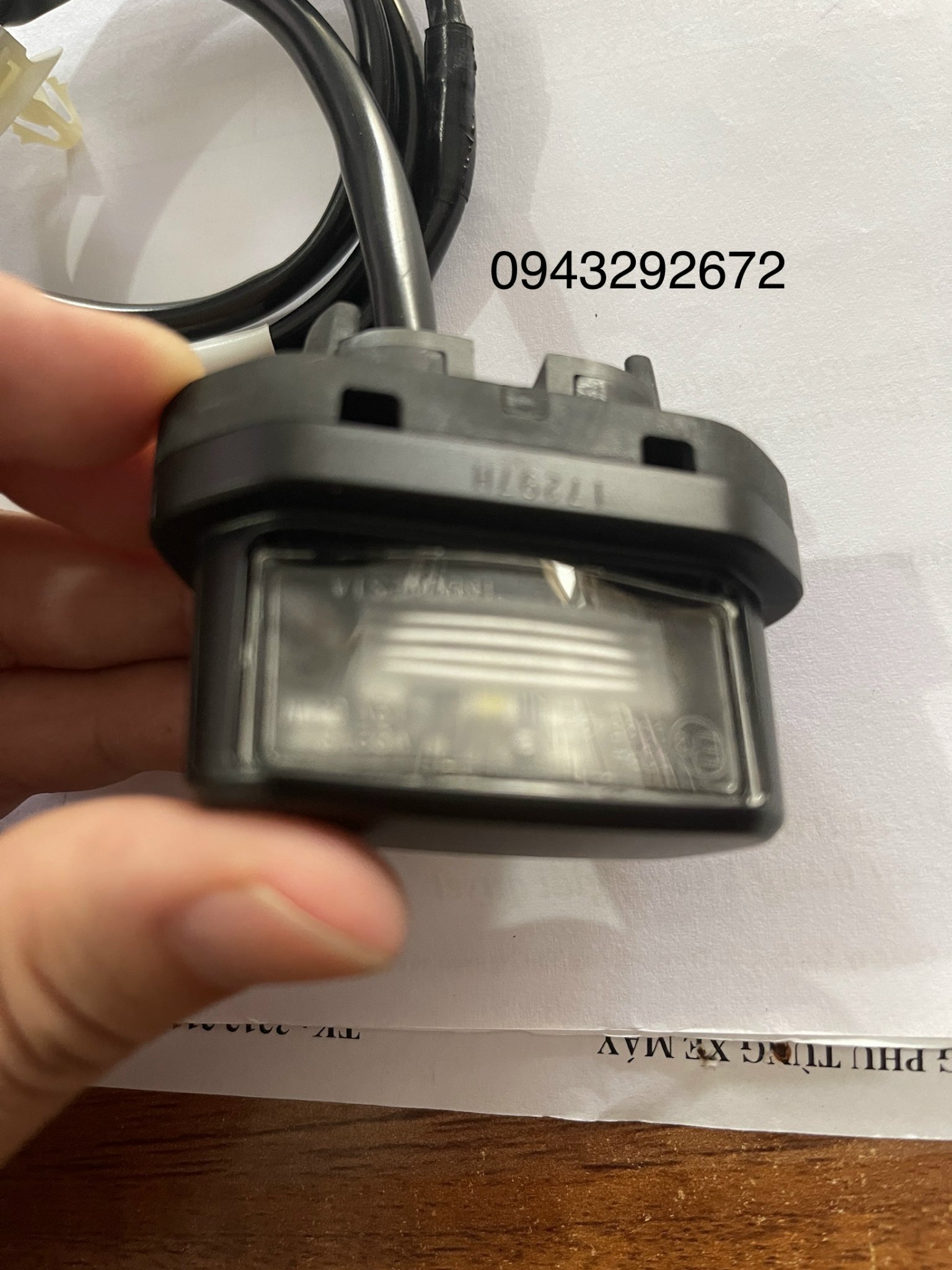 Bộ Đèn Soi Biển Số Winner X Honda ( 33720K56V51 )