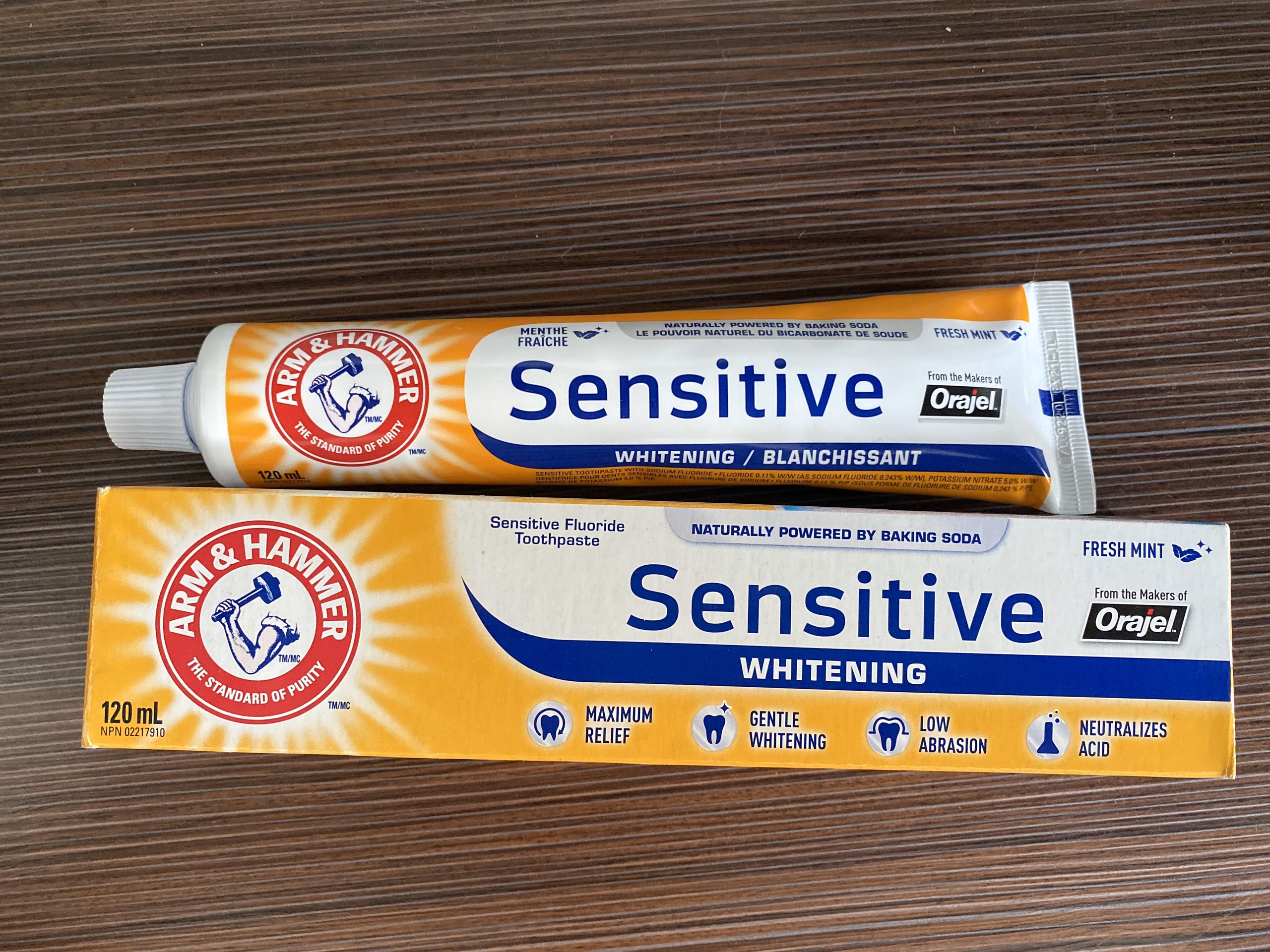 [HCM]kem đánh răng ARM & HAMMER Sensitive Whitening 120ml