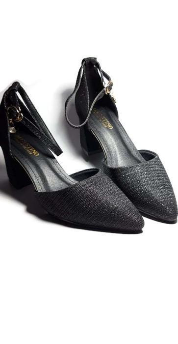 [SALE] Sandal Augustino Kim Sa Bít Mũi Hở Eo Đế Vuông 6 Phân (Đen)