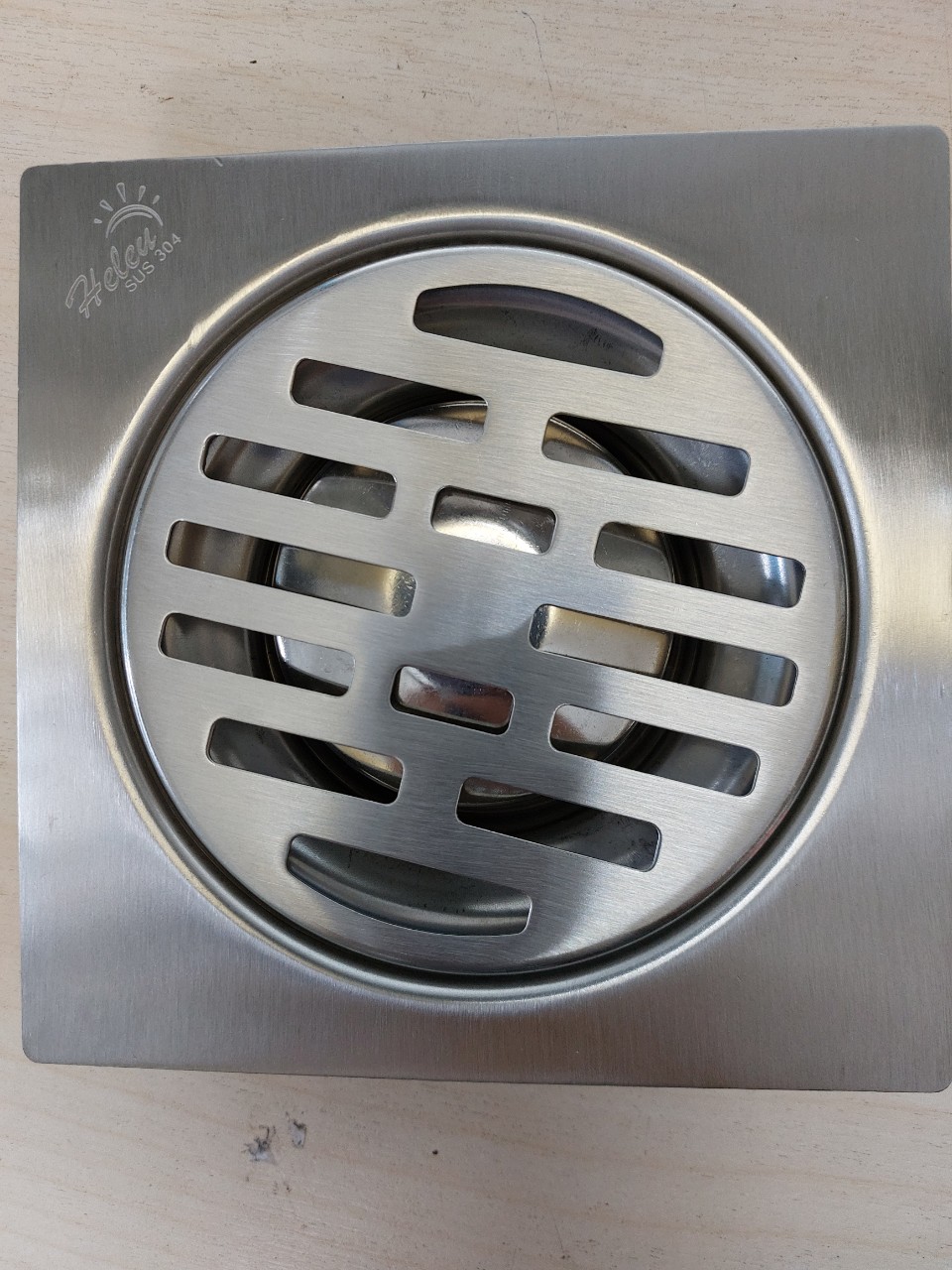 [HCM] Phễu thoát sàn Heleu 120x120 lỗ thoát phi 60