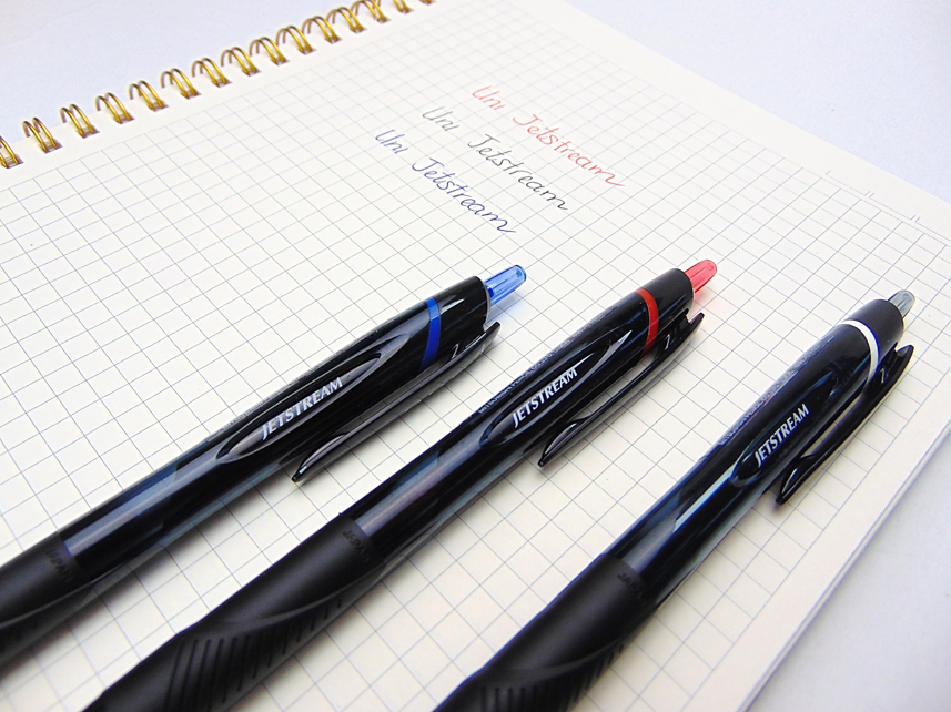 Bút Bi Bấm Uni Jetstream nét 0.7 mm