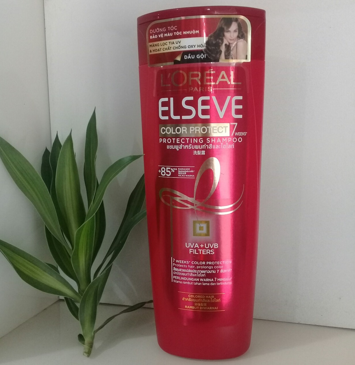 Dầu gội giữ màu tóc nhuộm L'oreal Paris Elseve Color Protect 330ml (Đỏ)