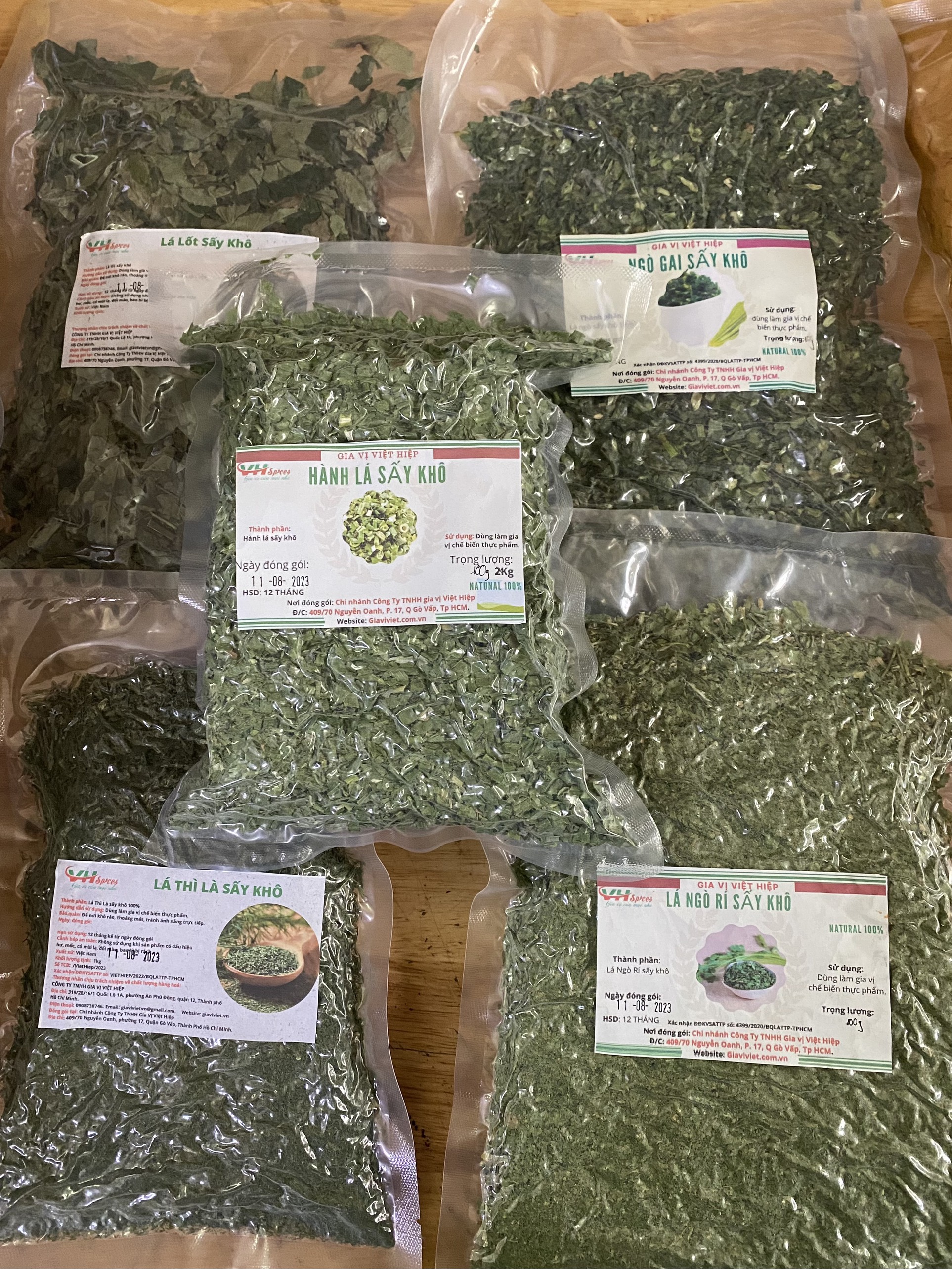 Lá Ngò Rí Sấy Khô(Dried Coriander Leaves) Việt Hiệp