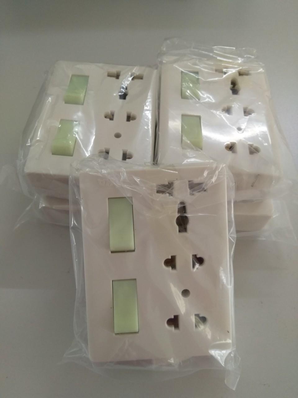 Bảng điện cao cấp E6