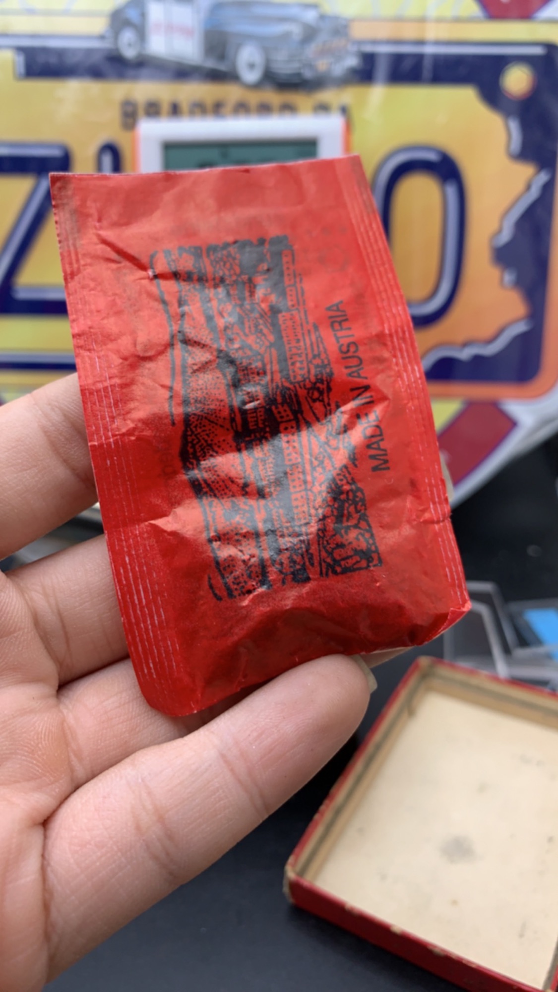 Đá lửa zippo made in Austria (1 bịch = 100v)