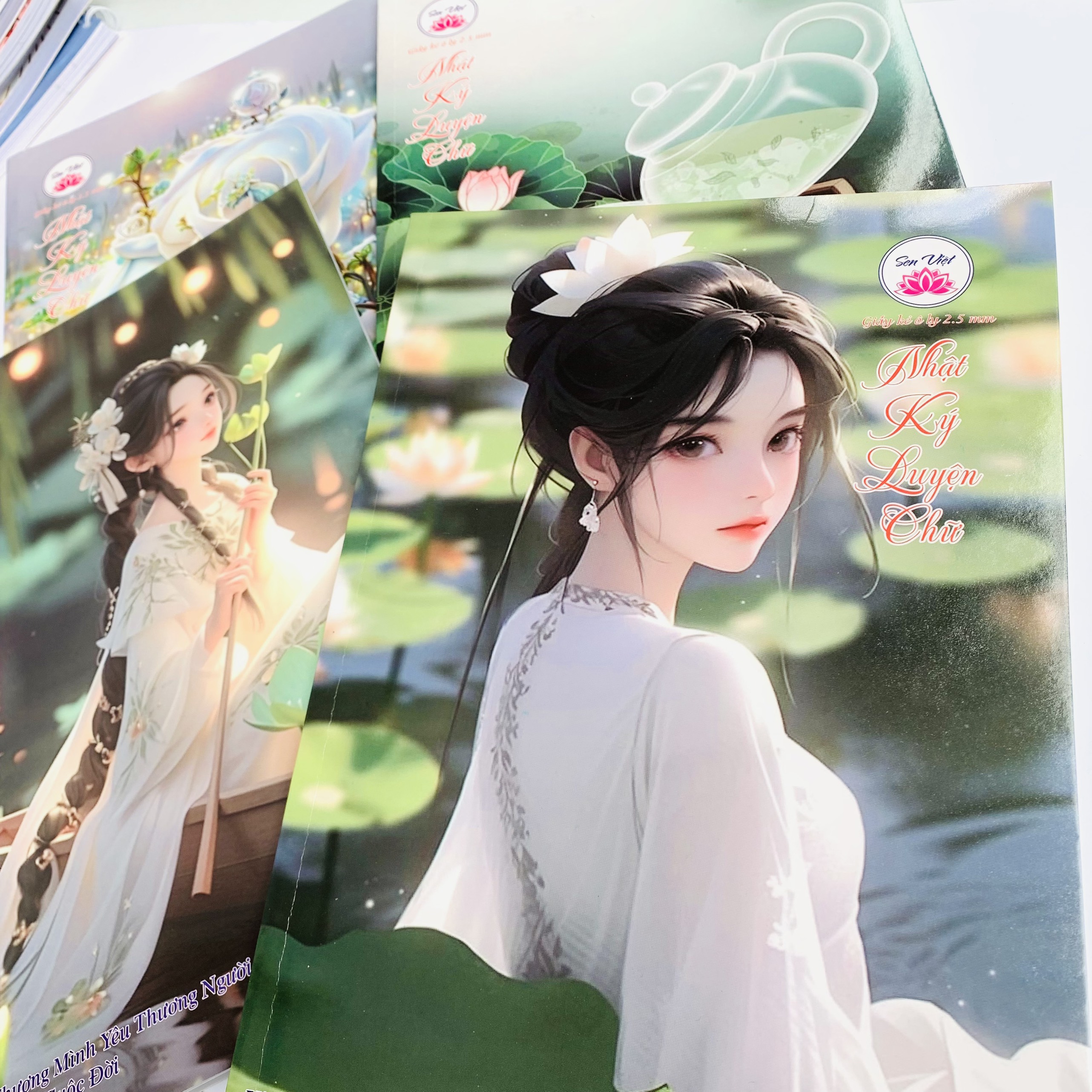Sổ Luyện chữ đẹp 2,5mm ô ly đi đứng ( cỡ nhỏ như vở thường )
