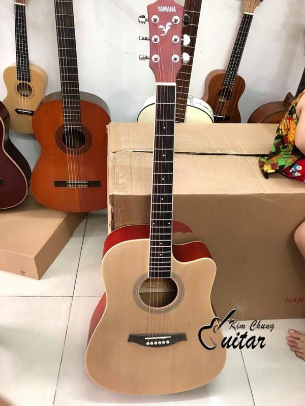 Đàn guitar acoustic Yamaha FG_150C âm sắc rõ ràng, độ vang tốt, có độ bền cao, dễ dàng sử dụng cho người mới tập