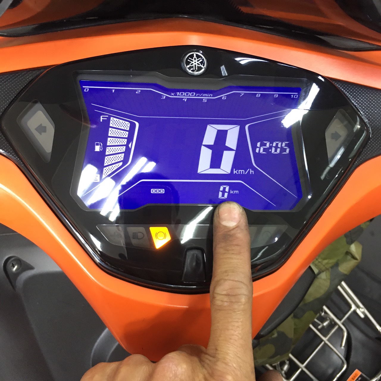 ĐỒNG HỒ NVX 155 V1 ABS