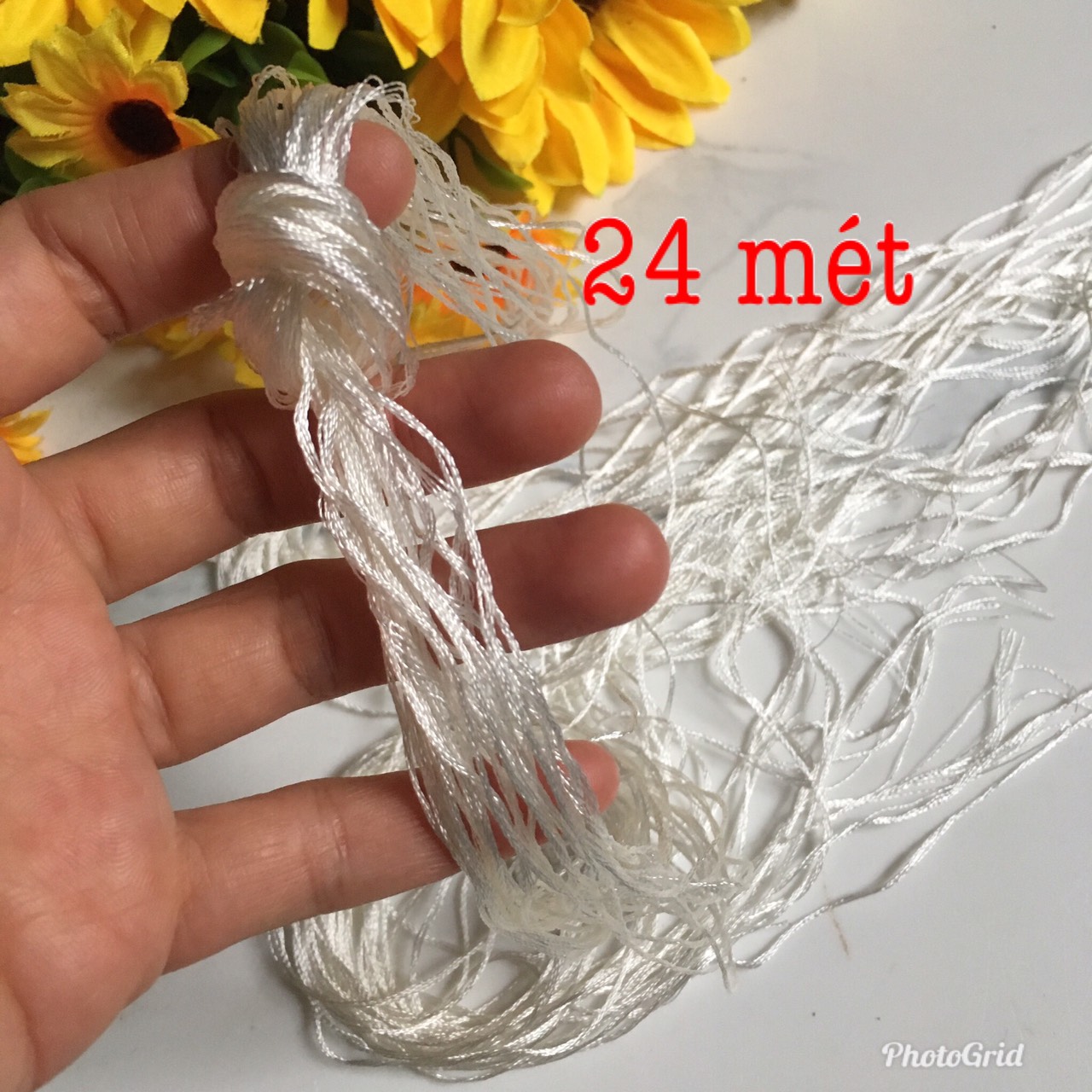 🌺 R Chỉ thêu TƠ BÓNG tone TRẮNG/ ĐEN 🌿🌺