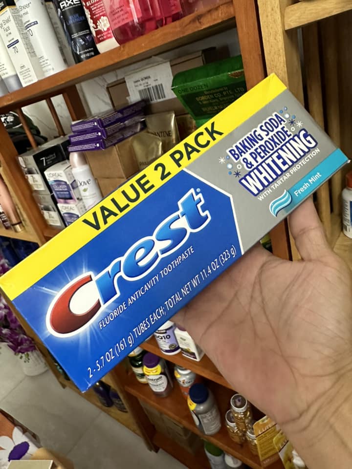 KEM ĐÁNH RĂNG CREST BAKING SODA & PEROXIDE WHITENING