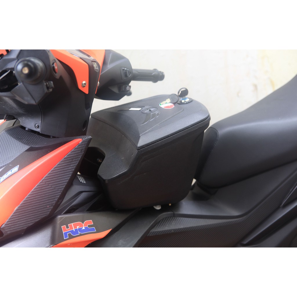 Thùng giữa givi gắn winner, Winner X