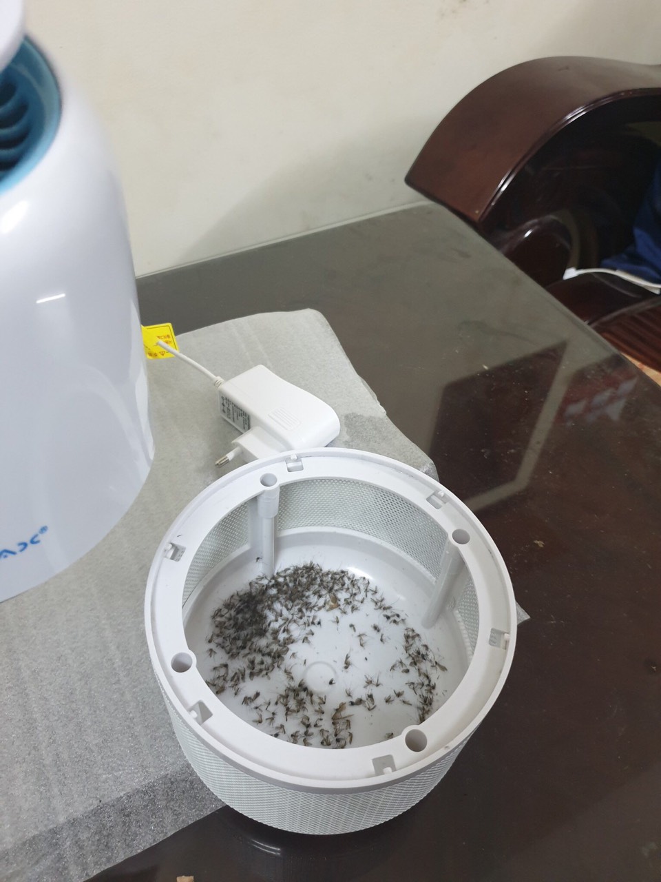 Đèn bắt muỗi Unimax Hàn Quốc - UMB 501W