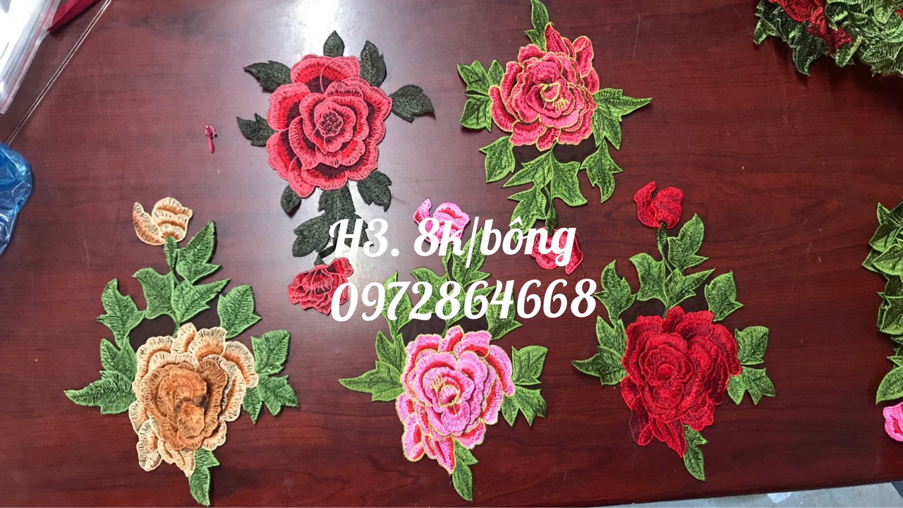 2 bông Hoa thêu 3D mã H3
