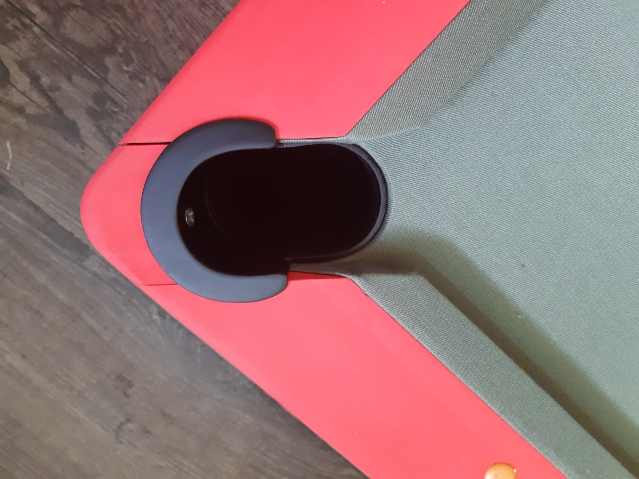 Bàn Bida mini có chân (110cm x 60cm), bi 25mm