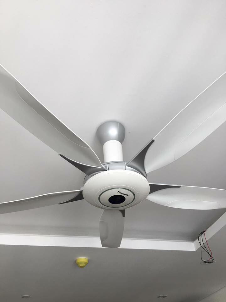 Quạt trần 5 cánh Panasonic F-60WWK