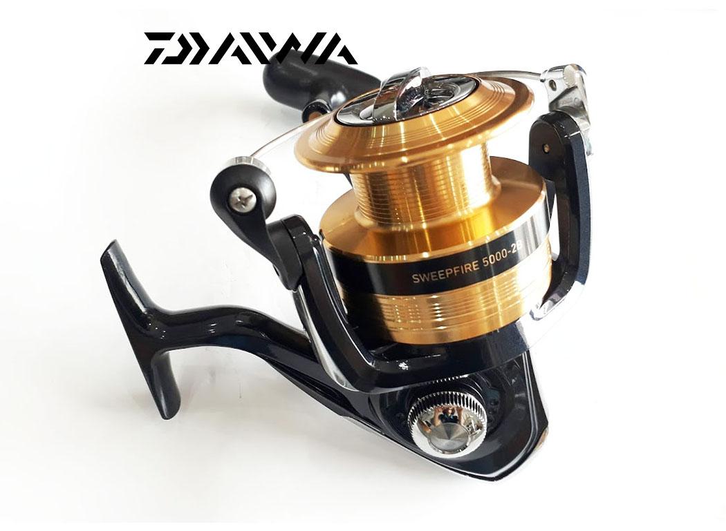 Máy Câu Cá Daiwa new SWEEPFIRE