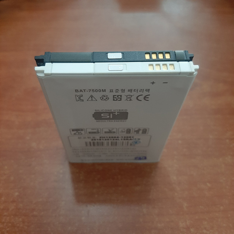 Pin sky A860 BAT-7500M (màu ngẫu nhiên)