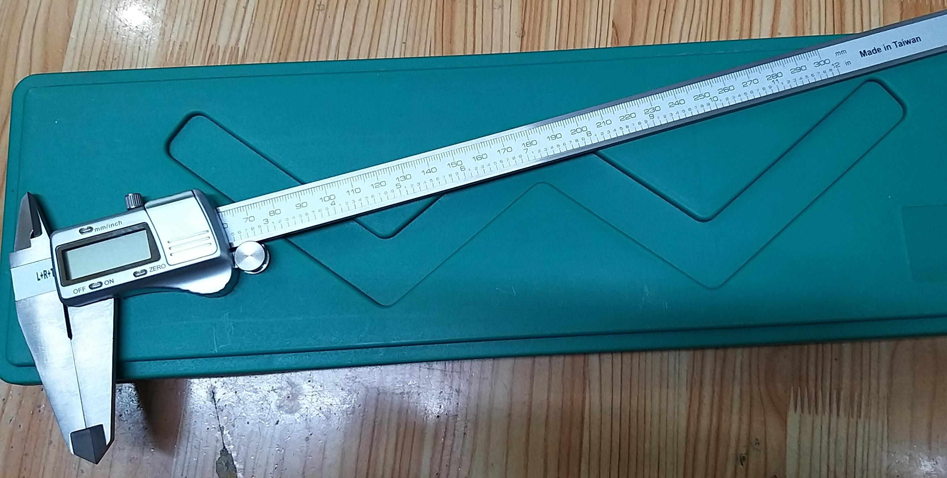 [HCM] Thước Cập L+R+T Điện Tử 300mm