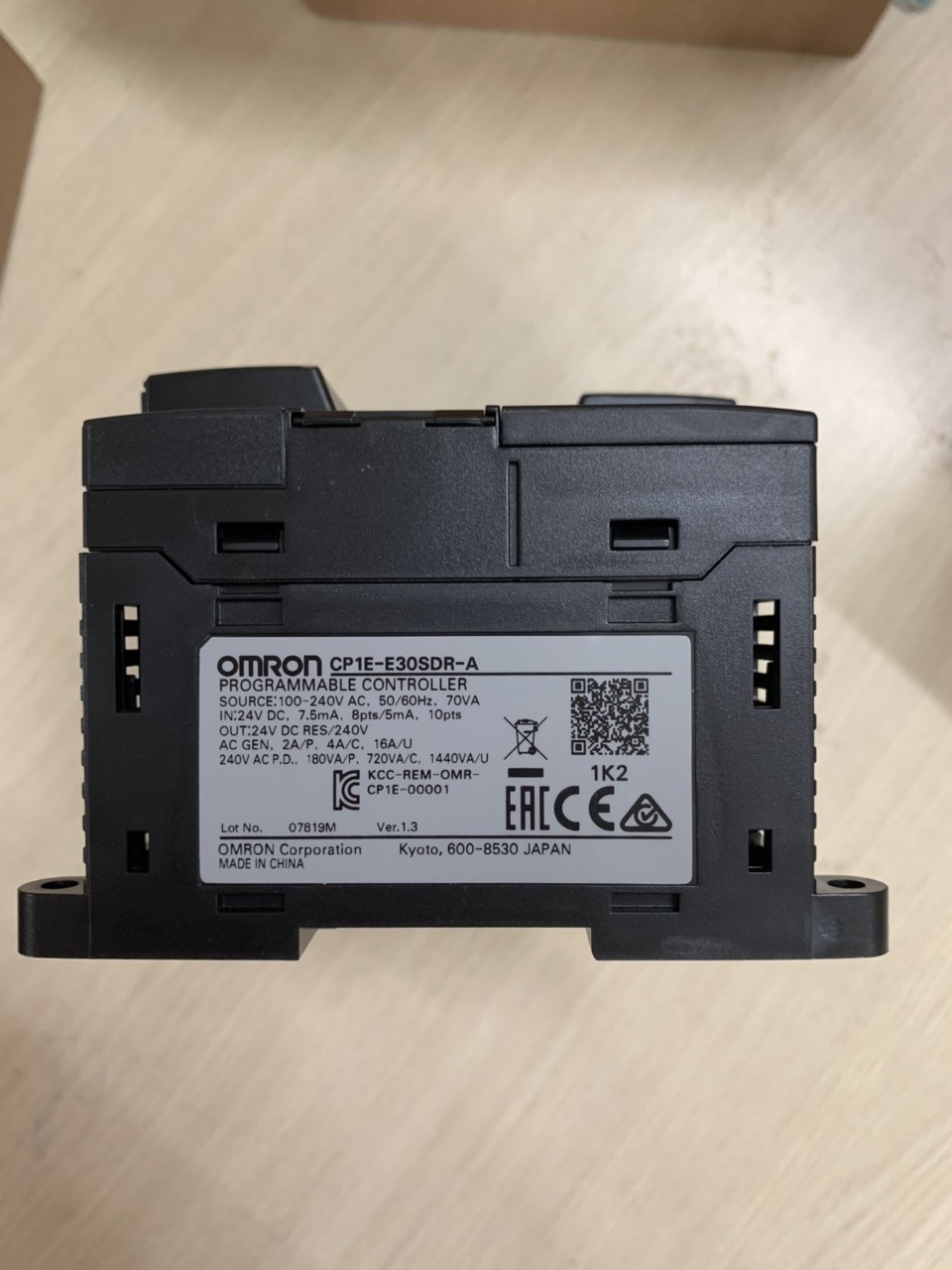 PLC CP1E-E30SDR-A