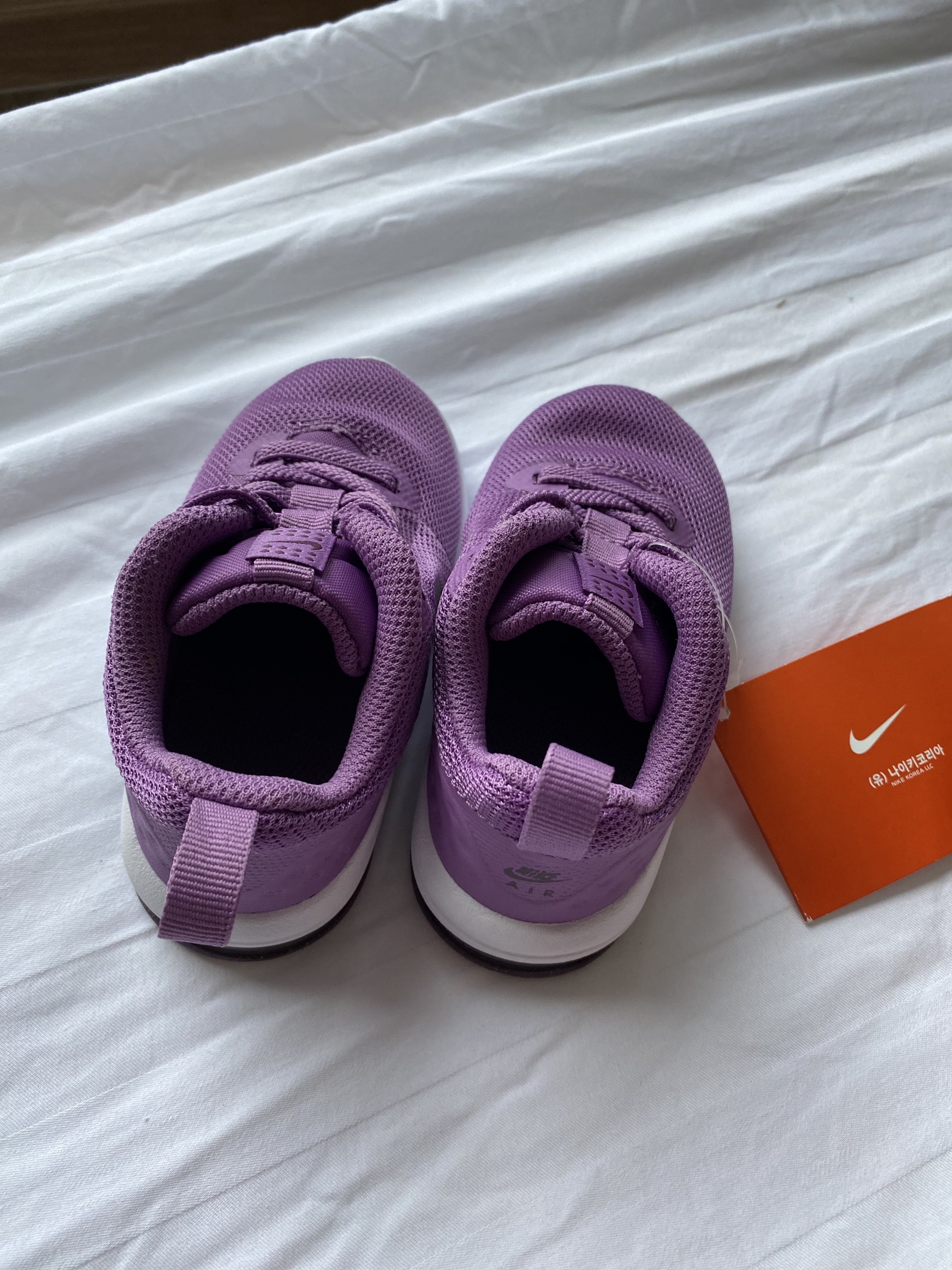 giày NIKE AIR size 5.5 UK trẻ em