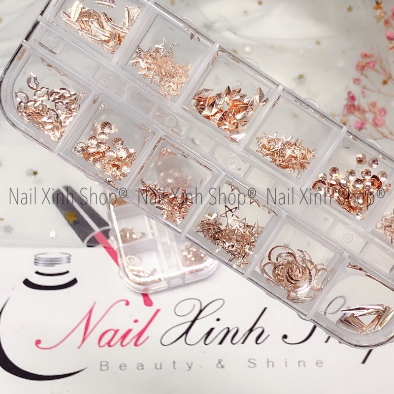 Khay nail 12 ô phụ kiện trang trí móng tay, phụ kiện nail cao cấp( phụ kiện nail kim loại mix ) nhập khẩu