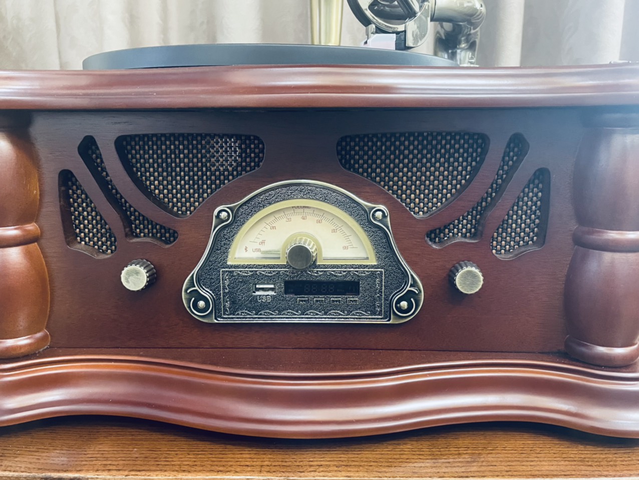 BỘ MÁY PHÁT NHẠC LOA KÈN ĐỒNG (cao cấp nghe nhạc đĩa than, USB, Bluetooth và đài FM (51x44x72)