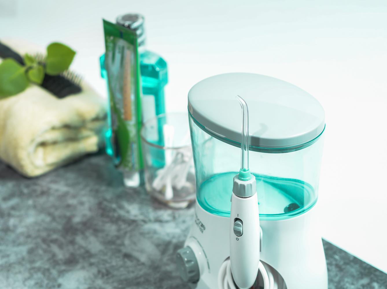 Máy tăm nước để bàn PROCARE KHT102