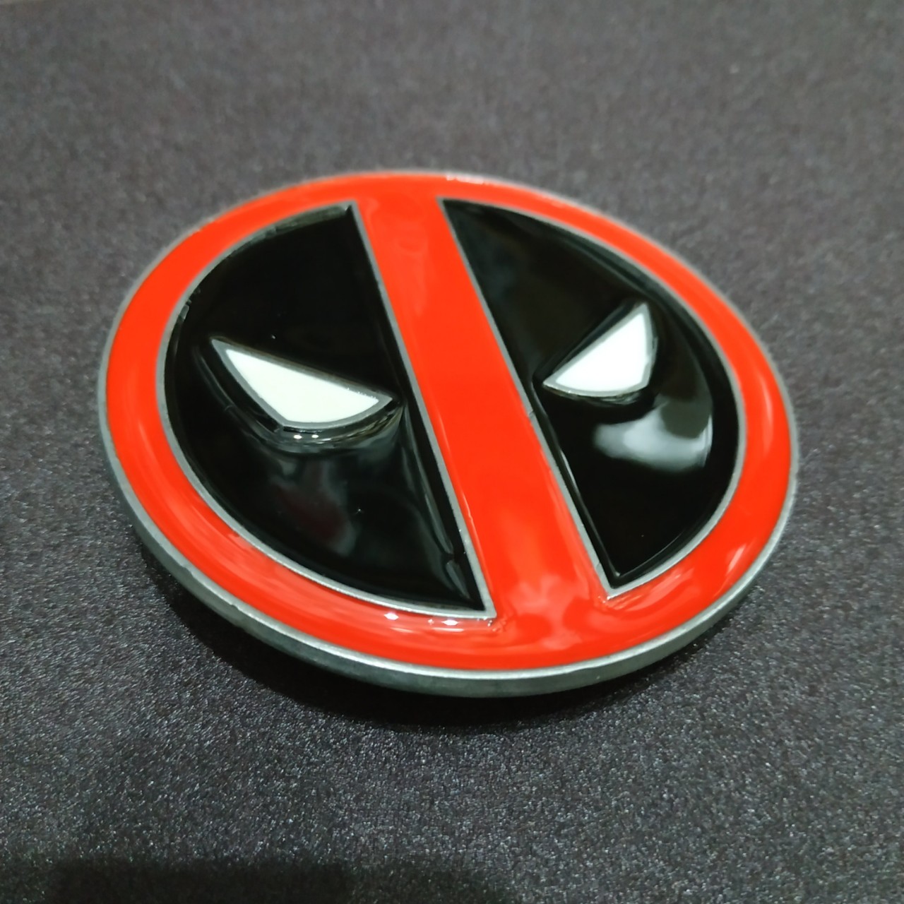 Đầu khóa dây lưng quái nhân dead pool tròn 8cm