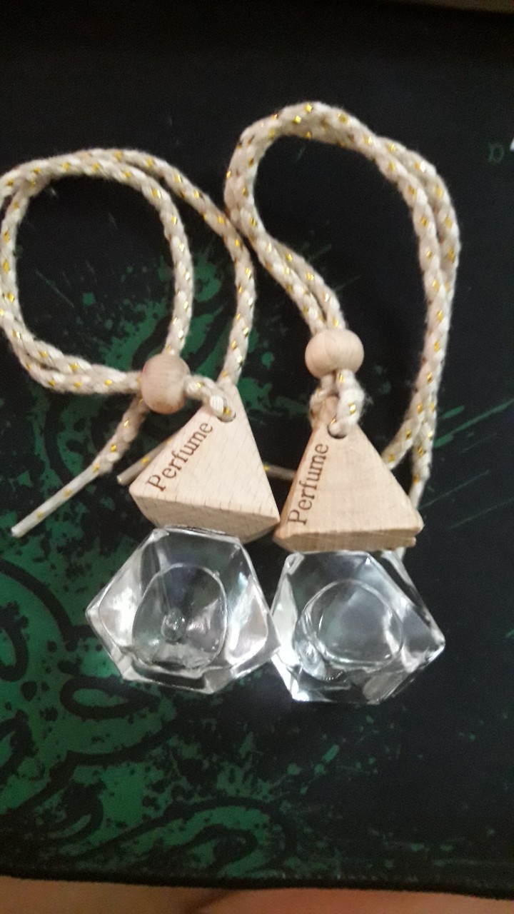 Combo 2 lọ tinh dầu treo xe , treo tủ đồ hương Dứa thơm.